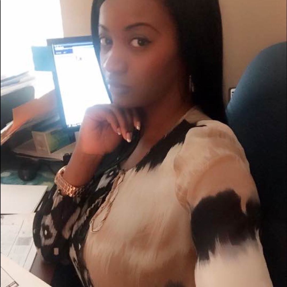 Meet your Posher, Melisa